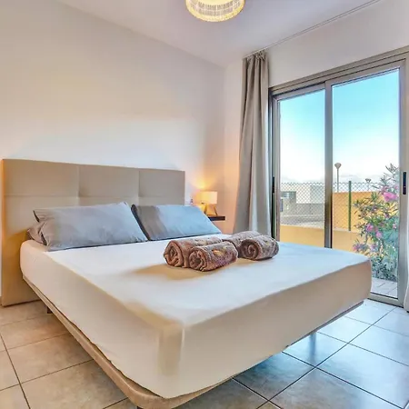 Aurea House By Antigua