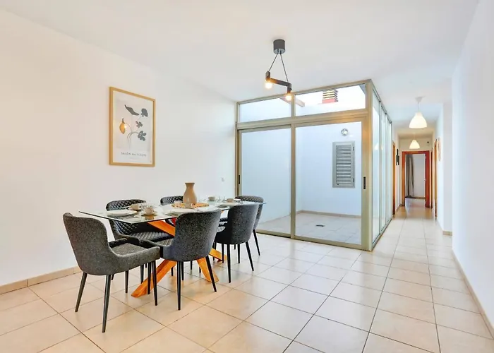 Aurea House By Antigua